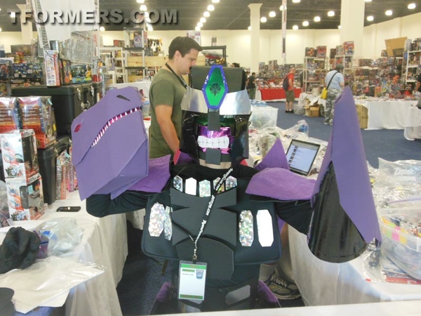 BotCon 2013   The Transformers Convention Dealer Room Image Gallery   OVER 500 Images  (77 of 582)